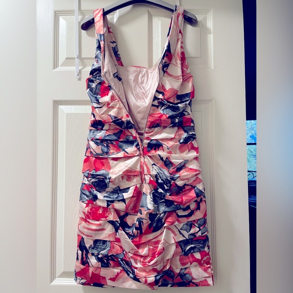 Express dress size 8 - Picture 2 of 3